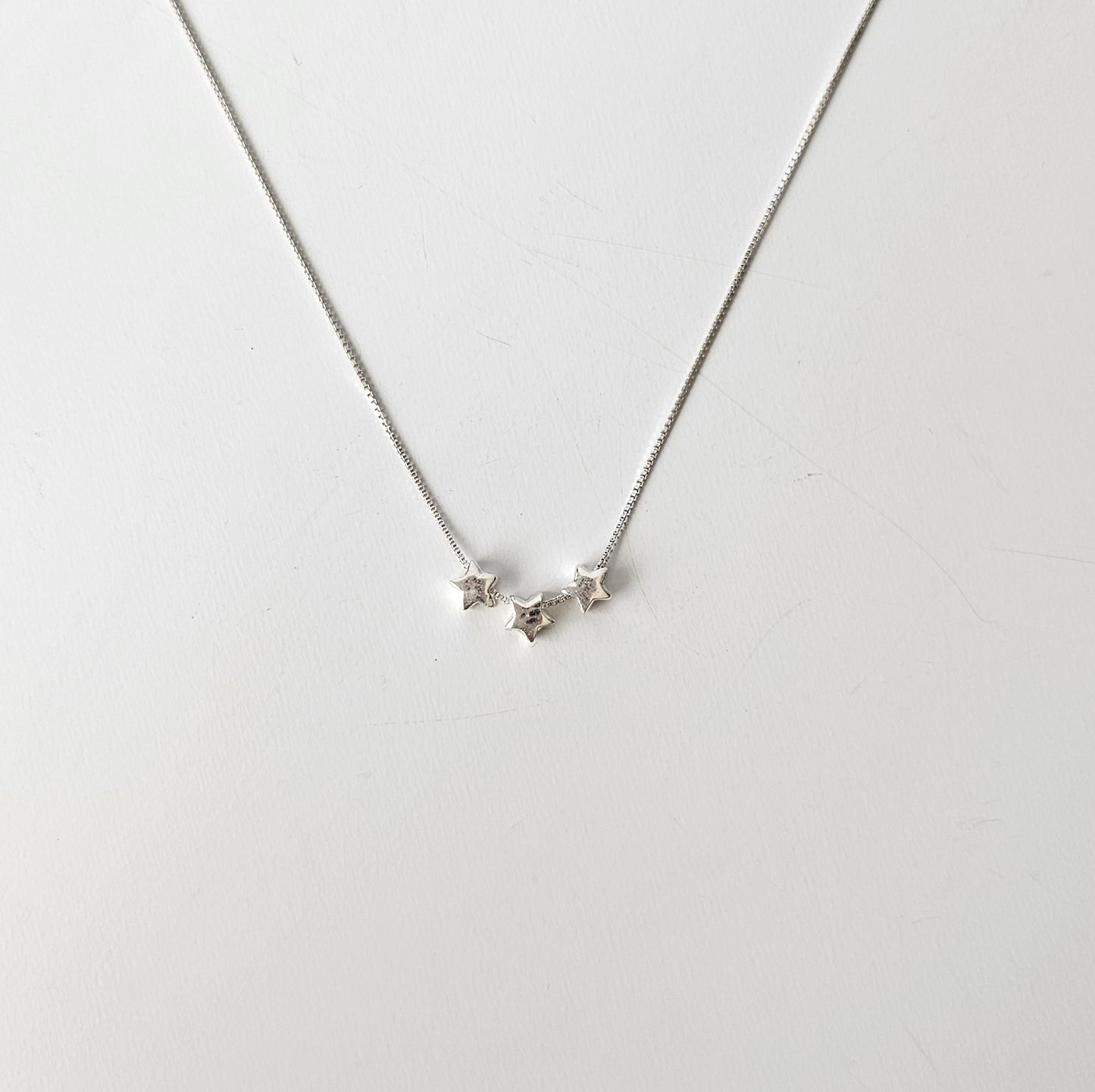 Collar Trío de Estrellas - La Casa 32