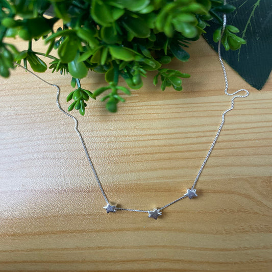 Collar Trío de Estrellas - La Casa 32